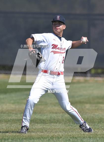 Thumbnail 3 in Foothill @ Yorba Linda photogallery.