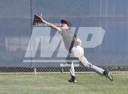 Thumbnail 1 in Foothill @ Yorba Linda photogallery.
