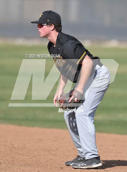 Thumbnail 3 in Foothill @ Yorba Linda photogallery.