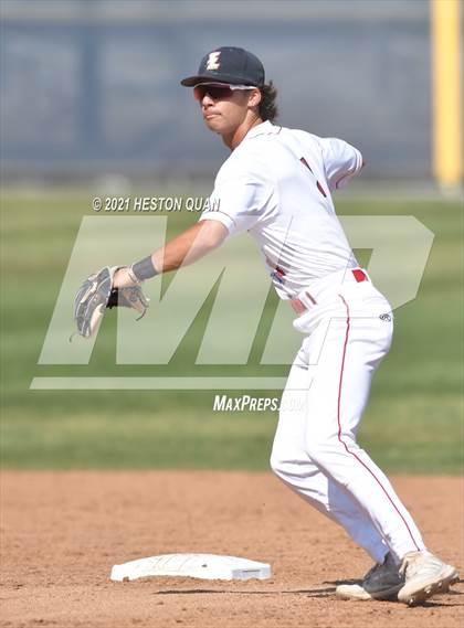 Thumbnail 1 in Foothill @ Yorba Linda photogallery.