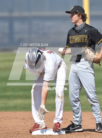 Thumbnail 3 in Foothill @ Yorba Linda photogallery.