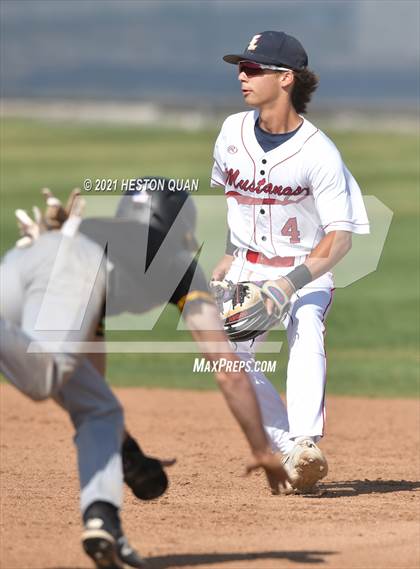 Thumbnail 2 in Foothill @ Yorba Linda photogallery.