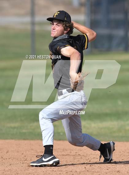 Thumbnail 2 in Foothill @ Yorba Linda photogallery.