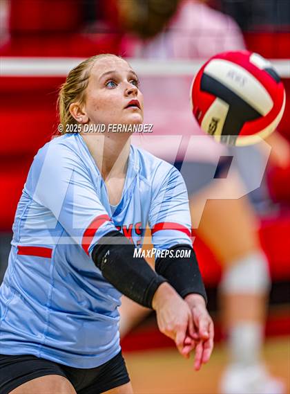 Thumbnail 1 in Jordan vs Hoke County (NCHSAA 8A Round 2) photogallery.