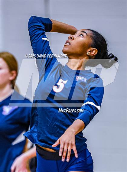 Thumbnail 1 in Jordan vs Hoke County (NCHSAA 8A Round 2) photogallery.