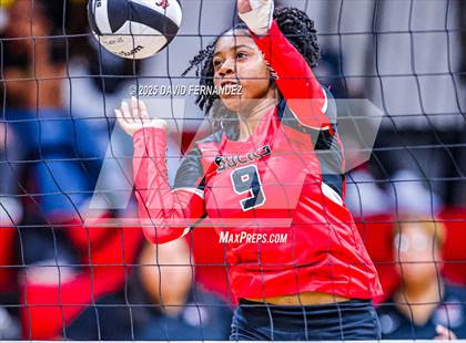 Thumbnail 1 in Jordan vs Hoke County (NCHSAA 8A Round 2) photogallery.