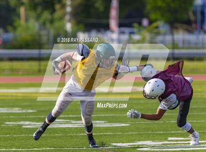 Thumbnail 2 in William Floyd vs Bay Shore Scrimmage photogallery.