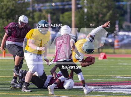 Thumbnail 2 in William Floyd vs Bay Shore Scrimmage photogallery.