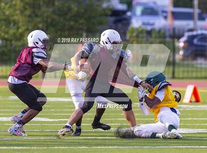 Thumbnail 3 in William Floyd vs Bay Shore Scrimmage photogallery.