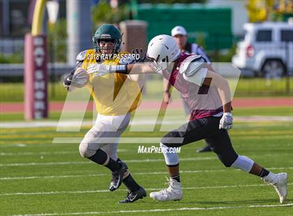 Thumbnail 3 in William Floyd vs Bay Shore Scrimmage photogallery.
