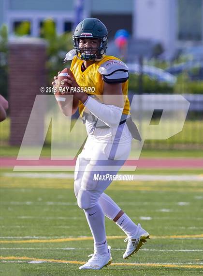 Thumbnail 3 in William Floyd vs Bay Shore Scrimmage photogallery.