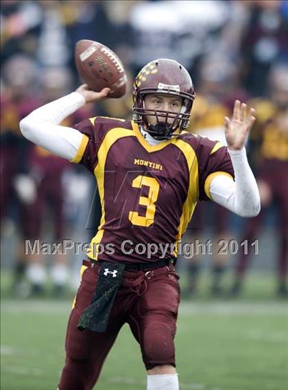 Thumbnail 3 in Marian Central Catholic vs. Montini photogallery.