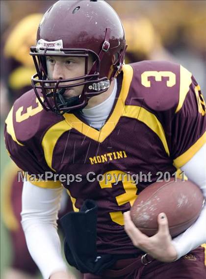 Thumbnail 2 in Marian Central Catholic vs. Montini photogallery.
