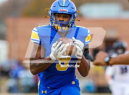 Thumbnail 3 in Battlefield @ Oscar Smith (VHSL Class 6 Semifinal) photogallery.
