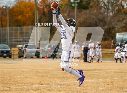 Thumbnail 1 in Battlefield @ Oscar Smith (VHSL Class 6 Semifinal) photogallery.