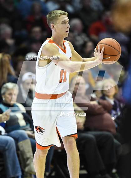 Thumbnail 1 in Republic vs Sierra Canyon ( Bass Pro Tournament of Champions) photogallery.