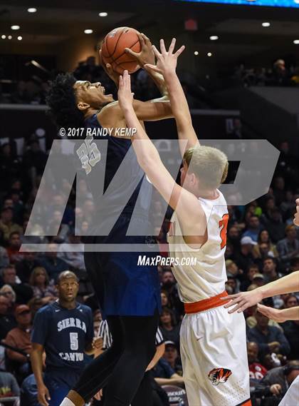 Thumbnail 3 in Republic vs Sierra Canyon ( Bass Pro Tournament of Champions) photogallery.