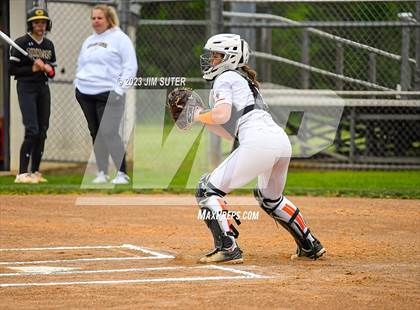 Thumbnail 1 in Smithville vs Giddings photogallery.