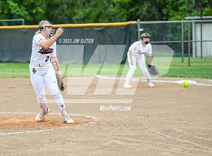 Thumbnail 2 in Smithville vs Giddings photogallery.