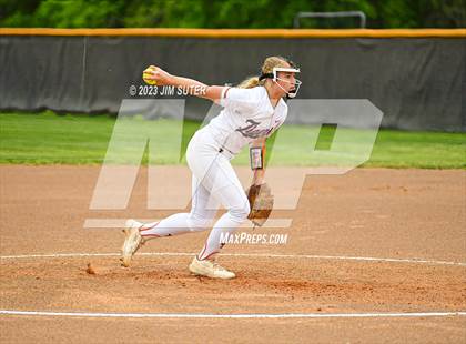 Thumbnail 1 in Smithville vs Giddings photogallery.