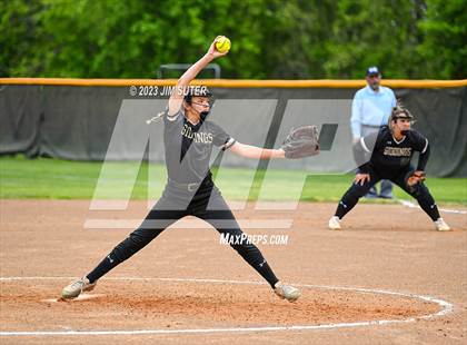 Thumbnail 1 in Smithville vs Giddings photogallery.