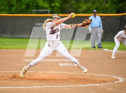 Thumbnail 3 in Smithville vs Giddings photogallery.