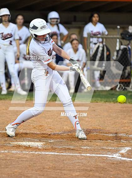 Thumbnail 3 in Smithville vs Giddings photogallery.
