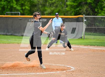 Thumbnail 1 in Smithville vs Giddings photogallery.