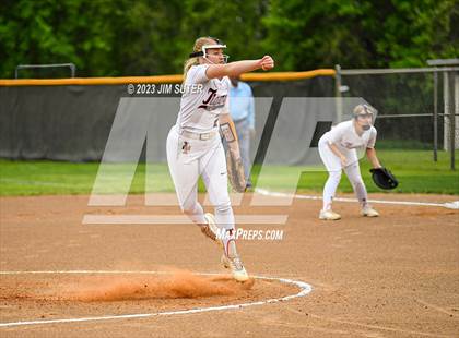 Thumbnail 1 in Smithville vs Giddings photogallery.