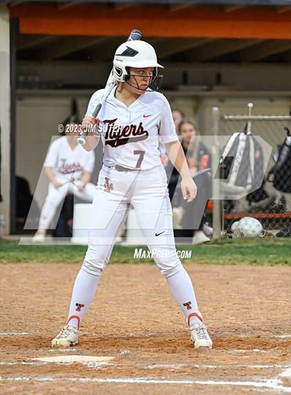 Thumbnail 2 in Smithville vs Giddings photogallery.