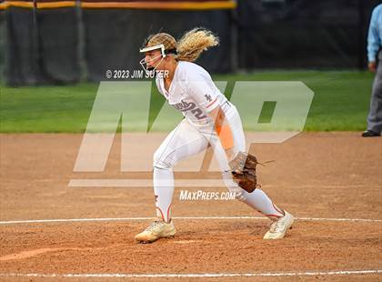 Thumbnail 1 in Smithville vs Giddings photogallery.