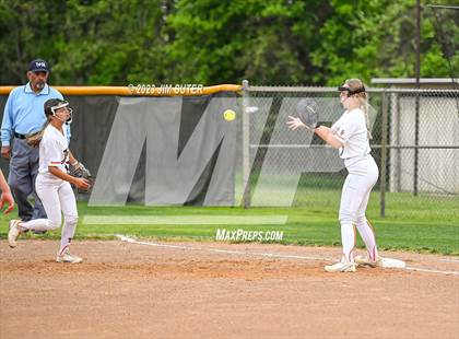 Thumbnail 2 in Smithville vs Giddings photogallery.