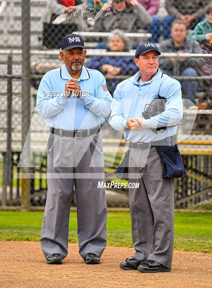 Thumbnail 3 in Smithville vs Giddings photogallery.