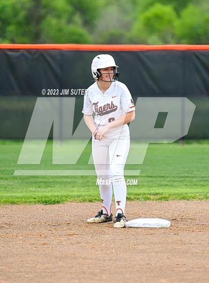 Thumbnail 3 in Smithville vs Giddings photogallery.