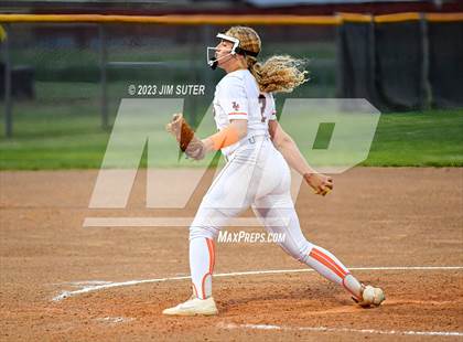 Thumbnail 1 in Smithville vs Giddings photogallery.