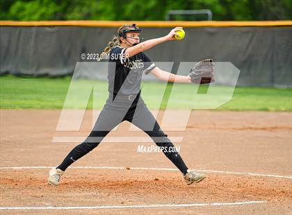 Thumbnail 1 in Smithville vs Giddings photogallery.