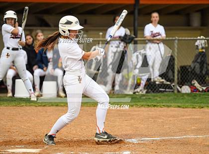 Thumbnail 3 in Smithville vs Giddings photogallery.
