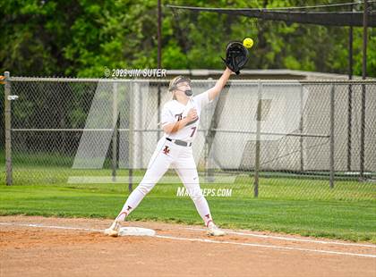 Thumbnail 1 in Smithville vs Giddings photogallery.