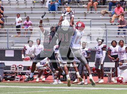 Thumbnail 1 in Gentry vs Louisville (Spring Game) photogallery.