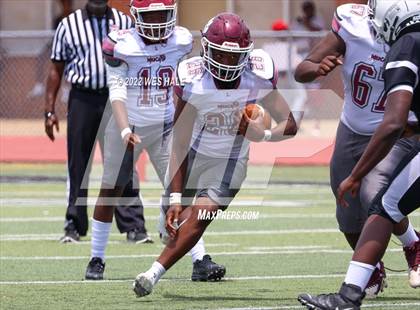 Thumbnail 2 in Gentry vs Louisville (Spring Game) photogallery.