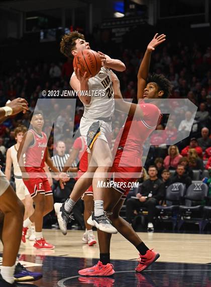 Thumbnail 3 in Centerville vs. Fairfield (OHSSA Division 1 Regional Final) photogallery.
