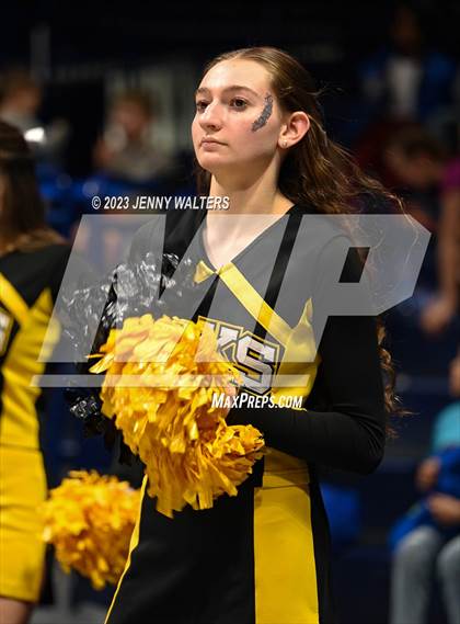 Thumbnail 2 in Centerville vs. Fairfield (OHSSA Division 1 Regional Final) photogallery.