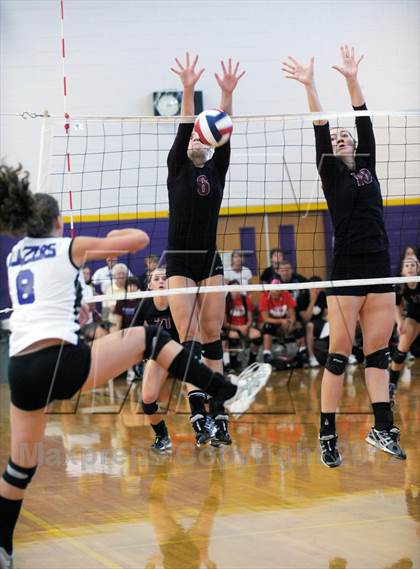 Thumbnail 2 in Durango vs Assumption (Durango Fall Classic) photogallery.