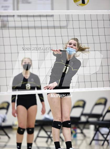 Thumbnail 2 in Smoky Hill @ Arapahoe photogallery.