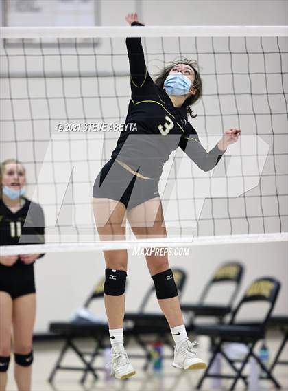 Thumbnail 2 in Smoky Hill @ Arapahoe photogallery.