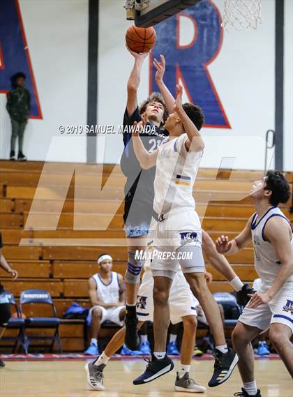 Thumbnail 2 in Palisades vs  Muir (Rose City Roundball Classic) photogallery.