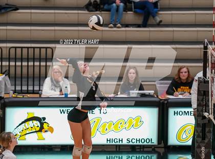 Thumbnail 3 in Avon vs. Terre Haute South Vigo (IHSAA 4A Sectional Semifinal) photogallery.