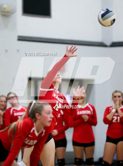 Thumbnail 2 in Red Hook vs Rondout Valley (Section 9 Class B Final) photogallery.