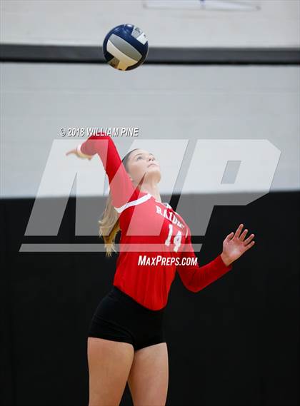 Thumbnail 1 in Red Hook vs Rondout Valley (Section 9 Class B Final) photogallery.