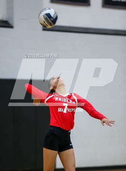 Thumbnail 3 in Red Hook vs Rondout Valley (Section 9 Class B Final) photogallery.